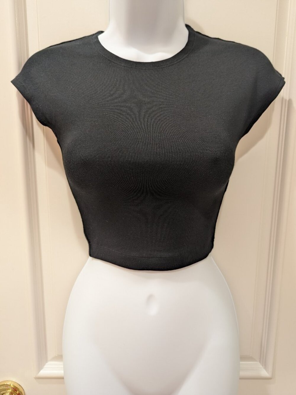 NWT Zara Black Crop Top Size S, Fitted, Short Cap Sleeve, Knit, Tight Fit, Women